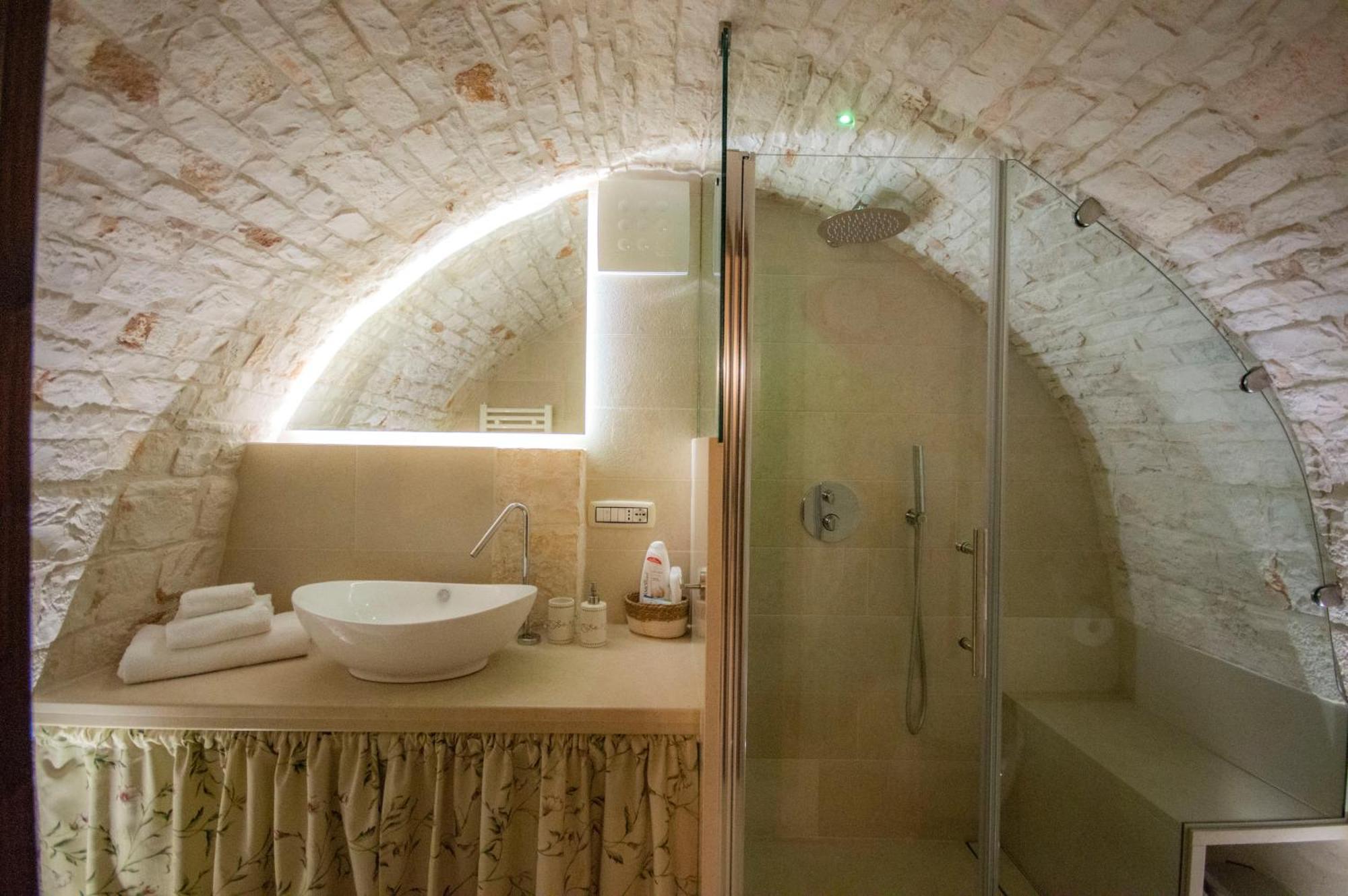 Locorotondo Stone House Villa ภายนอก รูปภาพ